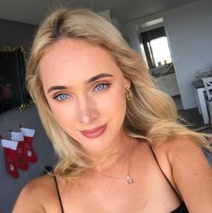 Meet your Posher, Nuala